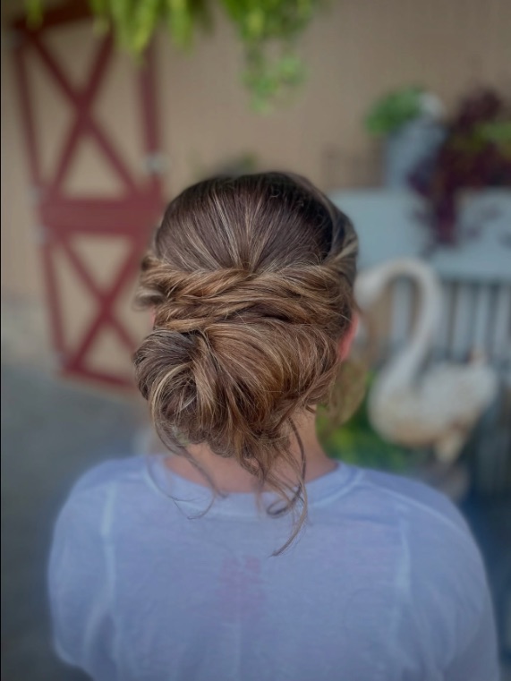 Low twist bun by Hannah